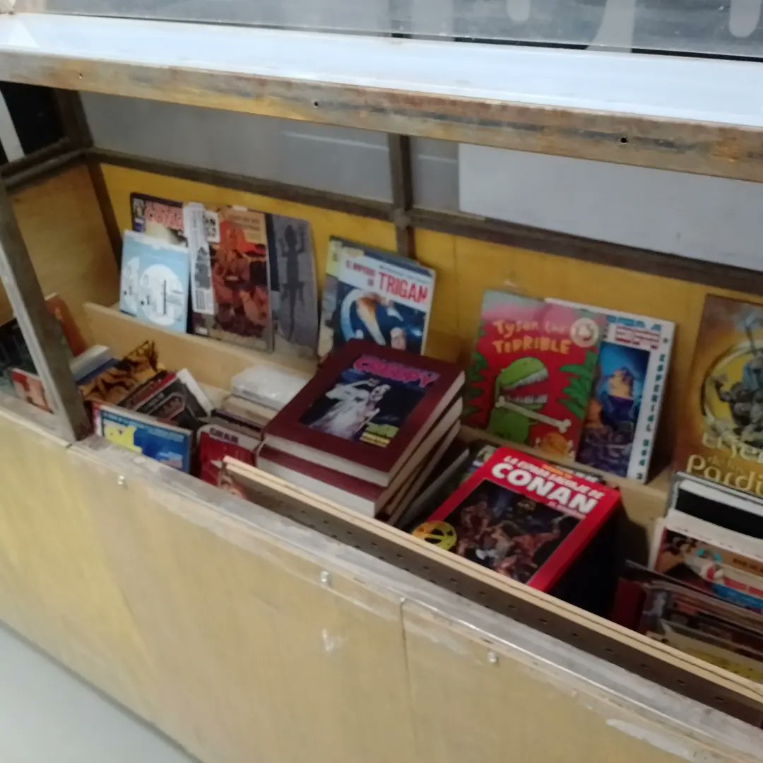 laguiadelcomic's tweet photo. #eldiadelcomic 
Ah si!!!
También hemos estado ahí... Así, a lo loco!!! Pero por todo lo alto!!!
#lacasaencendida #microTBOteca https://t.co/zY1dJaBTRf