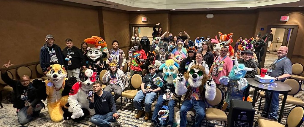 Thank you all who came out to the Louisiana Furs panel today at TFF! I'm so glad y'all were able to come out and visit! I hope to see y'all around, in person or virtual! <3 #TexasFurryFiesta2023 #TFF2023 #LouisianaFurs
