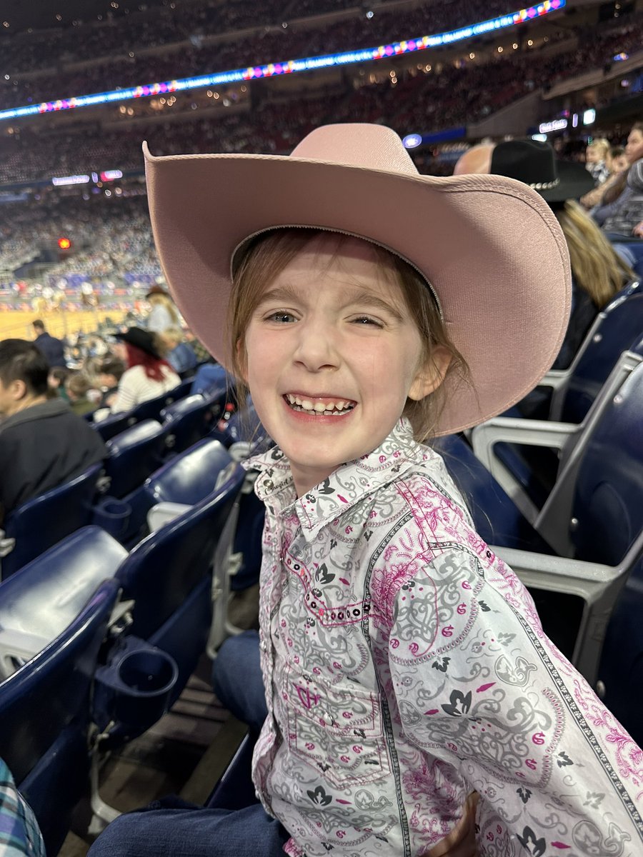MsHernandez_AXO's tweet photo. #rodeohouston https://t.co/Xm4bgIIWgy