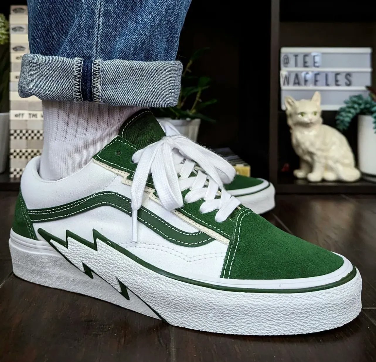 on Twitter: "Vans Old Skool ⚡️ https://t.co/6W1vE7wk6F https://t.co/cRkEvThTuJ" / Twitter