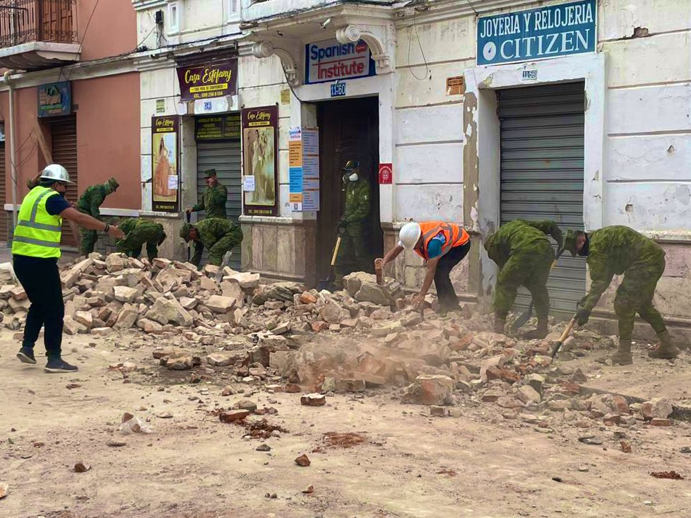 httpspbstwimgcommediaFriFTz5XoAEFpy5formatjpgnamemedium