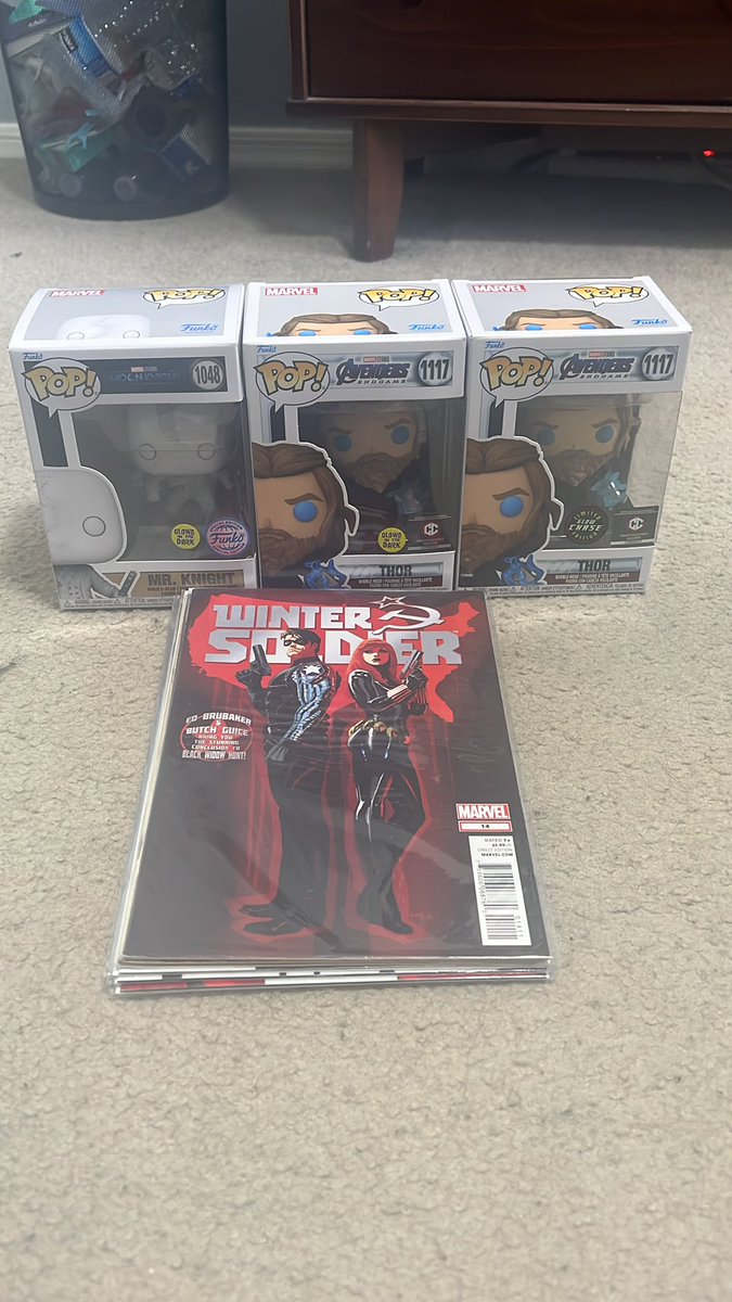 JalynSanderson's tweet photo. Been a while…Mail call! I got the entire 2012 Black Widow run 🖤🖤 This run is heartbreaking. I am loving this new Funko exclusive sticker, I am glad to finally have found these. #WinterSolder #Thor #MoonKnight #Funko #WinterWidow #BlackWidow #BuckyBarnes #NatashaRomanoff https://t.co/vfqiAWfQ80