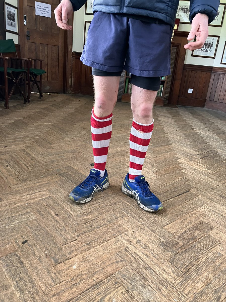 AmpleforthSoc's tweet photo. OA Cross Country back in the valley & running against some of the current squad. Proper SHAC spirit supporting & clapping home all. St Edward’s House socks circa ‘95-couple of holes but standing the test of time. #oaxc #CorbouldCup #valley #seniors https://t.co/wyEQwfcE9p