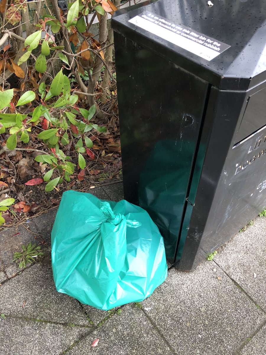 Holly Hennell tweet media