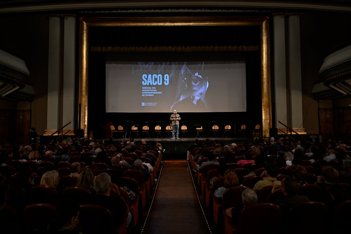 saco_oviedo's tweet photo. Felices de ver el Teatro Filarmónica así de llenito para disfrutar del estreno absoluto de 'El gabinete del doctor Caligari bajo la mirada del CONSMUPA'.  #Gracias 

#saco9 @CONSMUPA @CompoConsmupa @culturaoviedo 

📷Iván Martínez https://t.co/xyrl1HkgSU