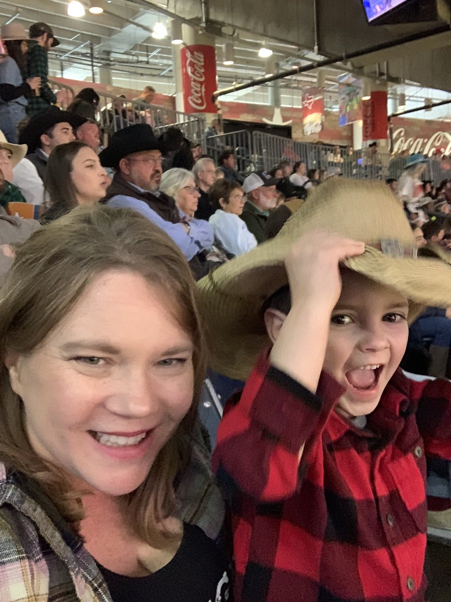JayMay32's tweet photo. #rodeohouston https://t.co/F4l8djVWuL
