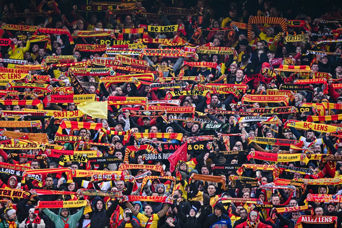 ActuFoot_'s tweet photo. Imaginez l'ambiance dans ce stade un mardi ou mercredi soir de Ligue des Champions la saison prochaine... 🔥❤️💛 https://t.co/YmpBCw7mth