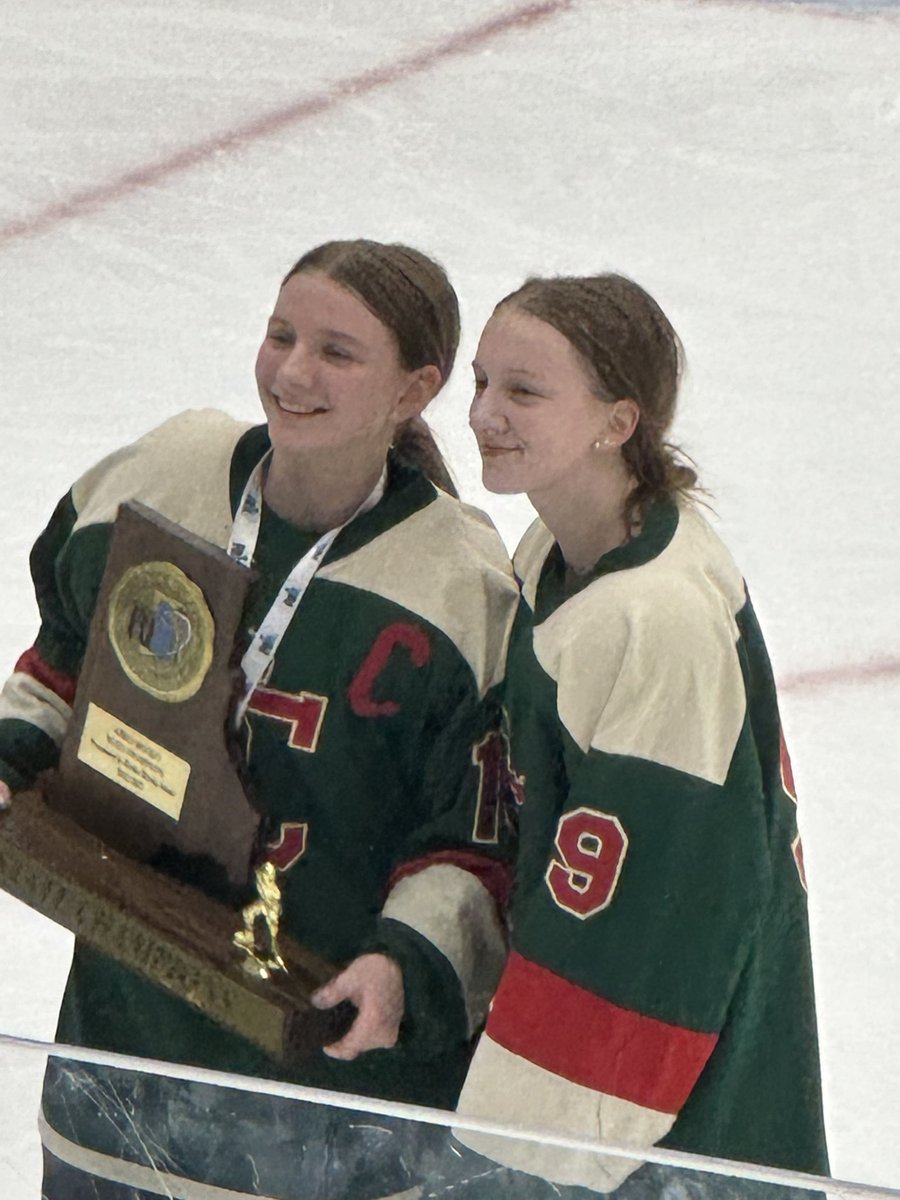 SportsSentinels's tweet photo. It’s coming home to Smithfield! #shslegacy https://t.co/aewqKlGVtR