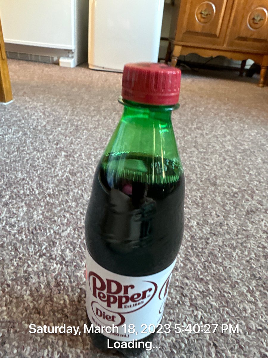 MaineRunner's tweet photo. Does a Diet Doctor Pepper in a green bottle mean anything?  Did I win something?  It was part of a six pack that I bought at Market Basket.  I didn’t notice it until I got home. https://t.co/C1lYxyzror