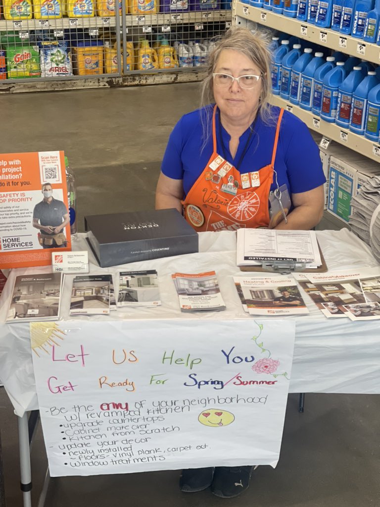 Iconic87's tweet photo. #SpecialtySaturday Valerie racking up those leads!! This may explain why she is our Specialist of the Month! ππ#ChalmetteChampions @TonjesBetty @ChadDantin @HoganTerrika @Jacobhomedepot @HDDistrict132 https://t.co/k48zKLggzh