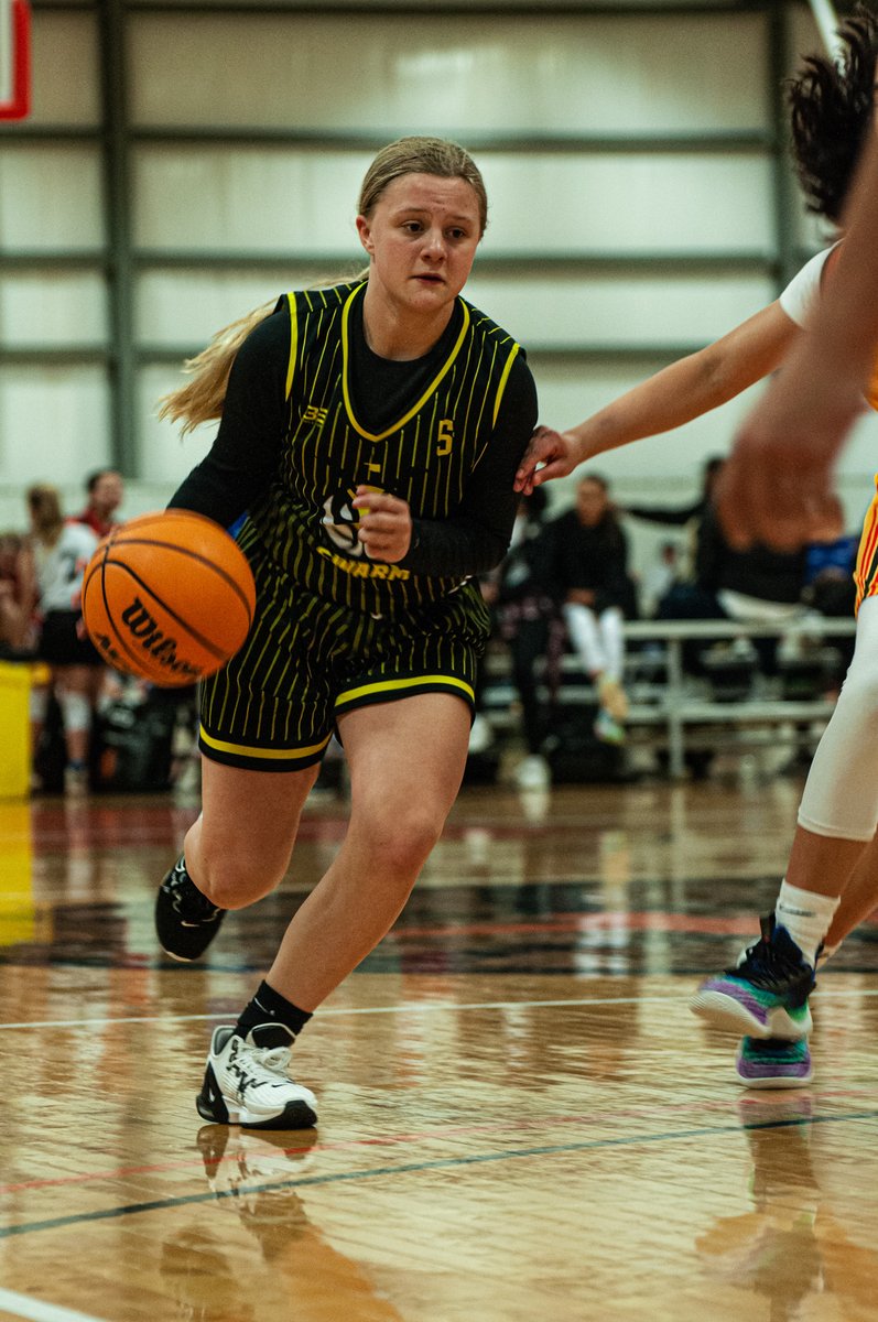 battleatthehive's tweet photo. Teams are still 𝗰𝗼𝗺𝗽𝗲𝘁𝗶𝗻𝗴 on day 1! 

#BattleAtTheHive | 2023🏀 https://t.co/pGf9x0ZlE9