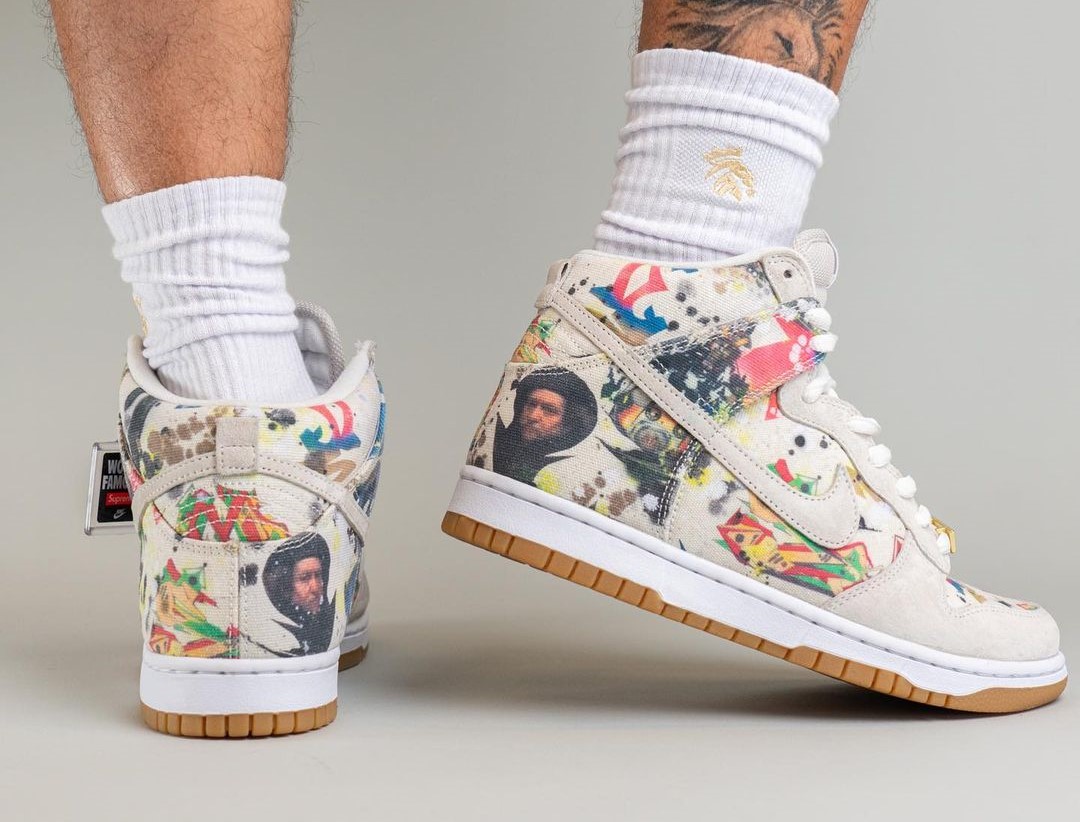 JustFreshKicks's tweet photo. Supreme x Nike SB Dunk High "Rammellzee" Releasing in July 🎨 https://t.co/fCa0eabGSB https://t.co/uG3PJCxpGM