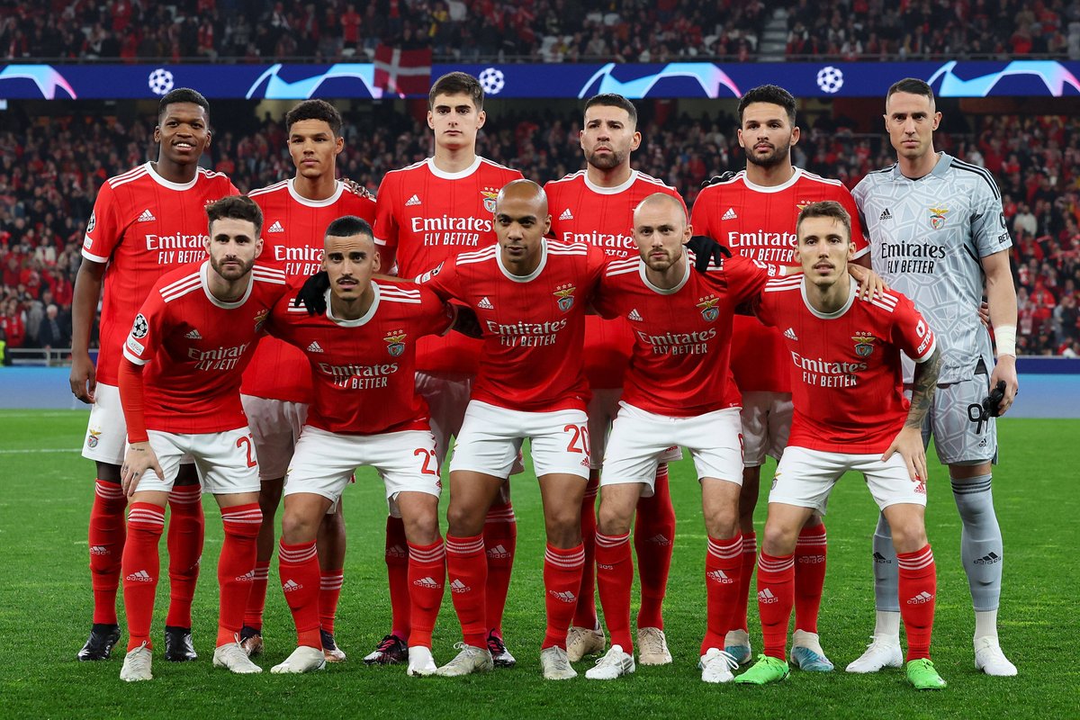 🔎 O Benfica possui o melhor aproveitamento (87.1%!) de toda a Europa na temporada 22/23.

⚔️ 44 jogos
✅ 36 vitórias (!)
⚖️ 7 empates
❌ 1 derrota (!)
⚽️ 112 gols marcados (!)
🚫 29 gols sofridos (!)
🛠 183 grandes chances (!)
🔓 41 grandes chances cedidas (!)

Incrível! 🇵🇹👏