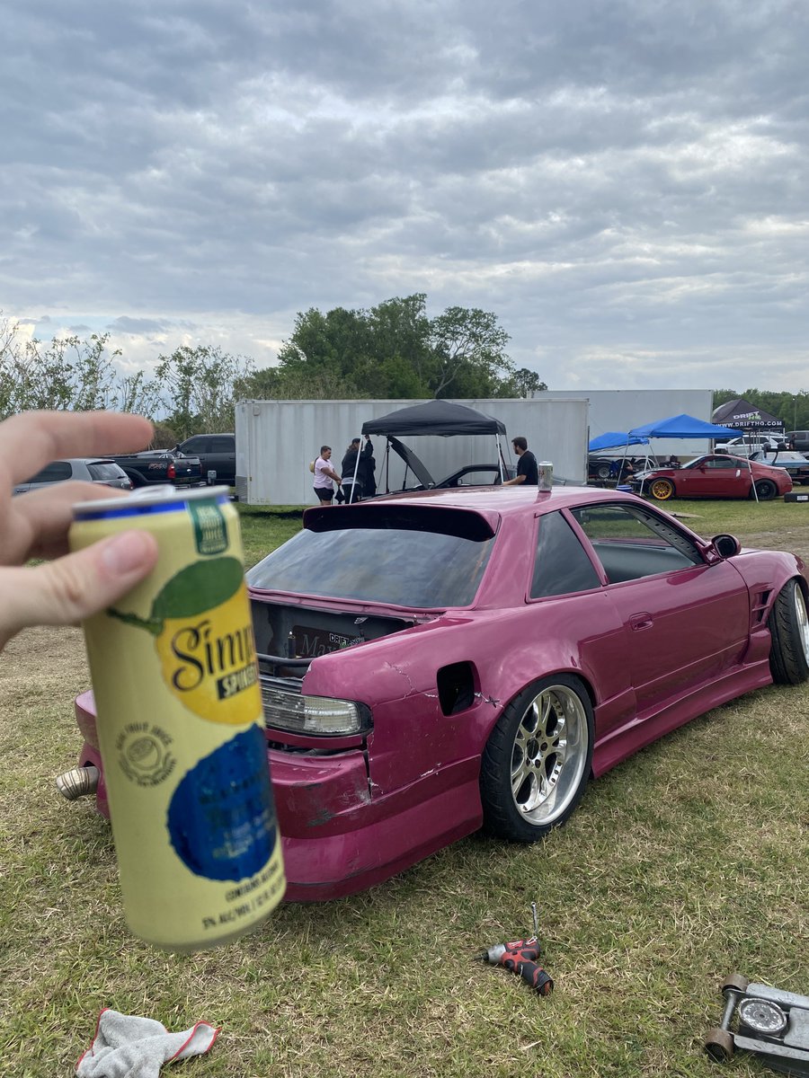 OddDrifting's tweet photo. hangin with my home girl @Coltdogg https://t.co/y9m6E8HXE3