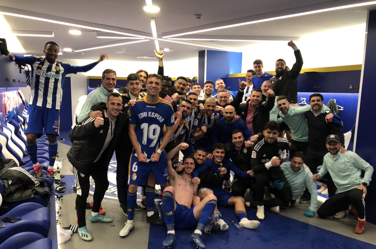 ¡EQUIPO! ¡AFICIÓN!
¡Hoy hemos conseguido juntos! ¡Por muchas noches como esta! 💪💪💪⚪️🔵⚪️🔵
#Adelanteyarriba
#100AñosDeportiva