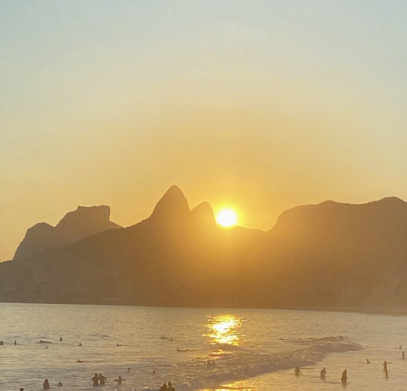 KarinaO92026651's tweet image. Descobri meu novo lugar favorito para ver o por do sol aqui no RIO! 🤩
#Arpoador