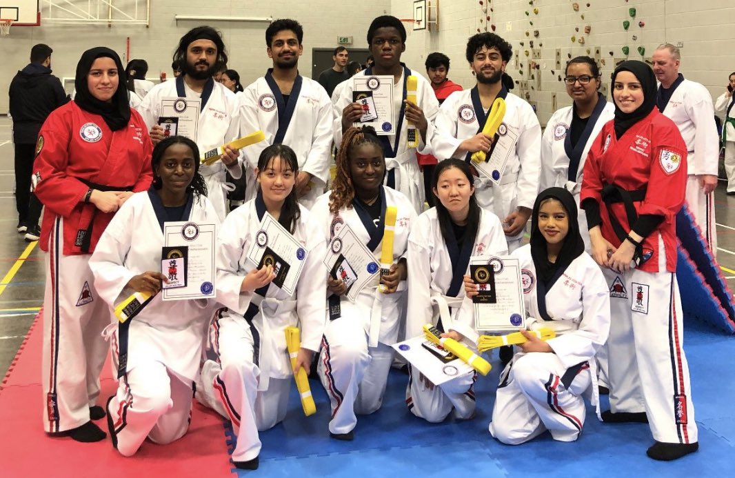 OnnaJuJitsuClub's tweet photo. Congratulations to students @UniofBradford passing their yellow belts. Looking forward to teaching you your orange belt together with an introduction to competitions (with practice) #JuJitsu #Gradings #TeamONNA โฅ๏ธ๐ฅ๐ https://t.co/5rrdvYzHXH