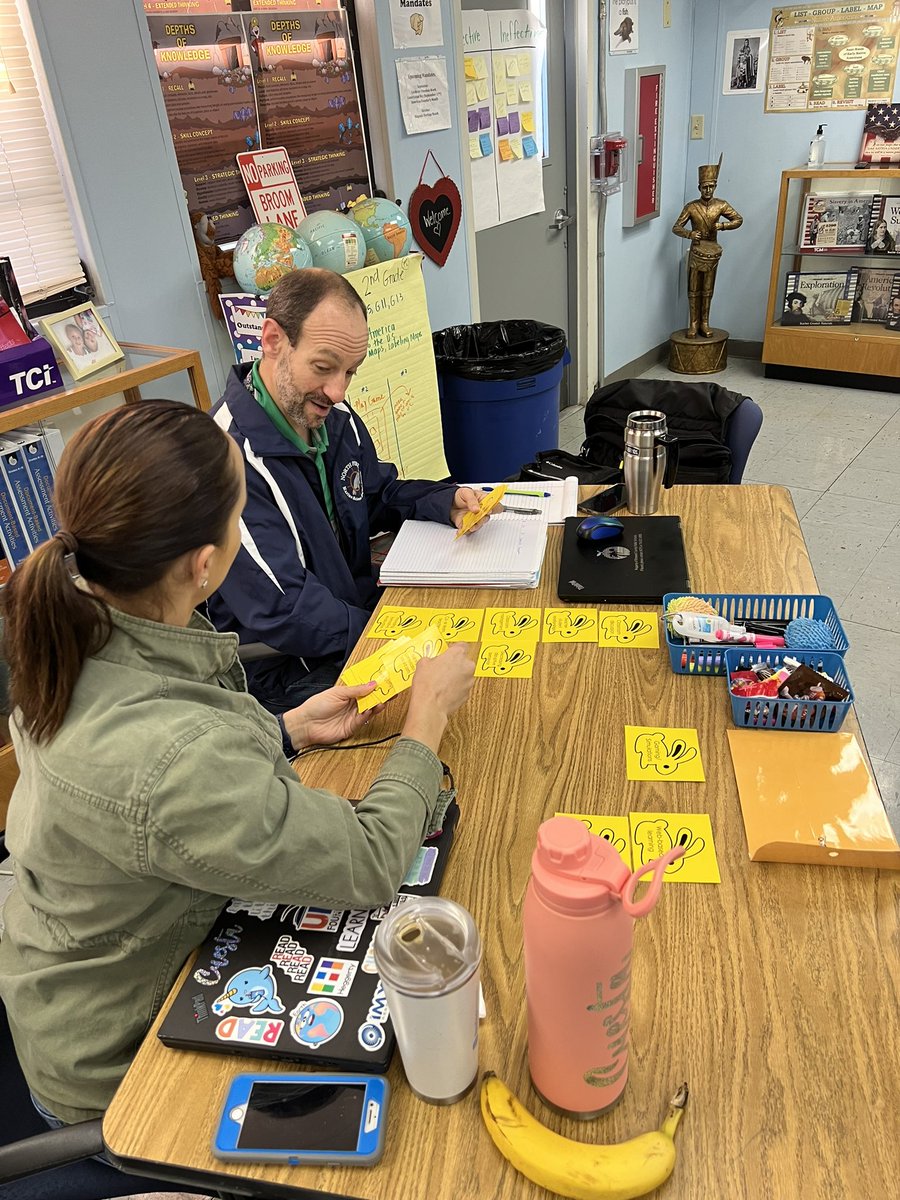 SocialStudiesSuperDuo tweet media