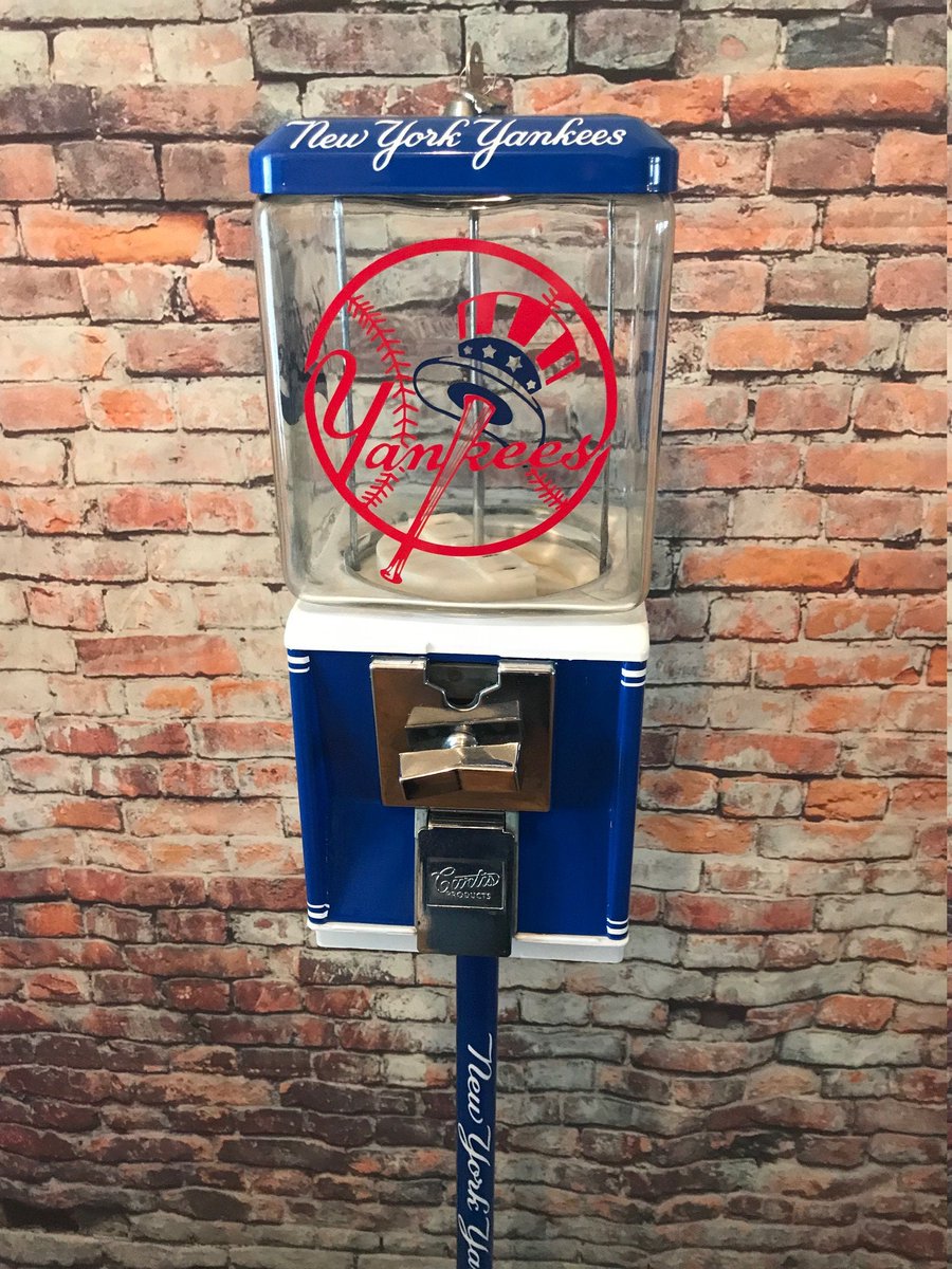 customvendings's tweet photo. Excited to share the latest addition to my #etsy shop: NY Yankees inspired vintage Northwestern gumball candy machine glass globe unique man cave game room sport memorabilia Christmas gift https://t.co/S6aMaf93gf #christmas #personalizedgift #birthday #gumballmachine # https://t.co/AGbjDPLZGl