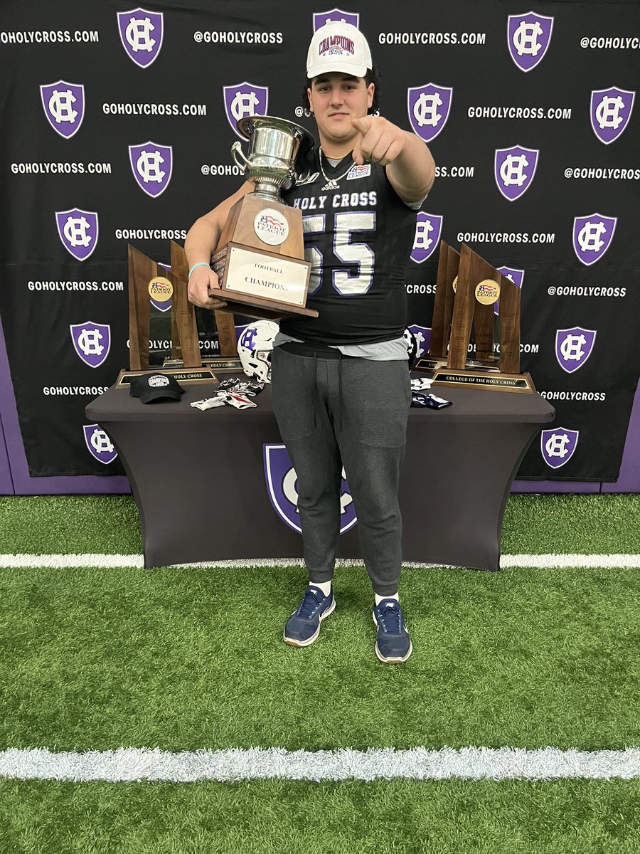 Nicholas Miano (@nmiano27) on Twitter photo Had a great time visiting <a href="/HCrossFB/">Holy Cross Football</a> and learning more about the program. Looking forward to going back. <a href="/coachnickdella_/">Nick Della Jacono</a> <a href="/CoachZar/">Chris Zarkoskie</a> Had a great time visiting <a href="/HCrossFB/">Holy Cross Football</a> and learning more about the program. Looking forward to going back. <a href="/coachnickdella_/">Nick Della Jacono</a> <a href="/CoachZar/">Chris Zarkoskie</a>
