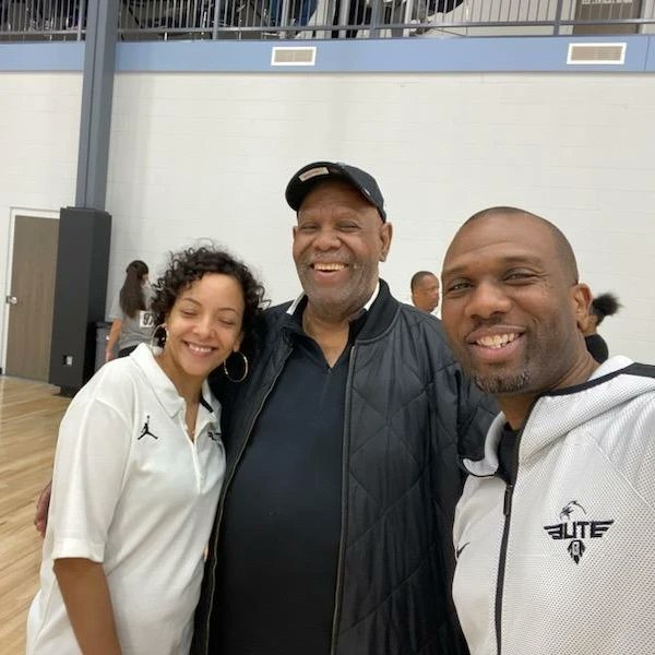 Coach_Betts's tweet photo. Summer 2023 Lady BBE Tryouts was a Tremendous Success!!! It's Go Time and we bringing All the Smoke!
#CoachLife👑🏀 #LadyBBE15U #BBEtheBRAND https://t.co/KtMRkf3npA