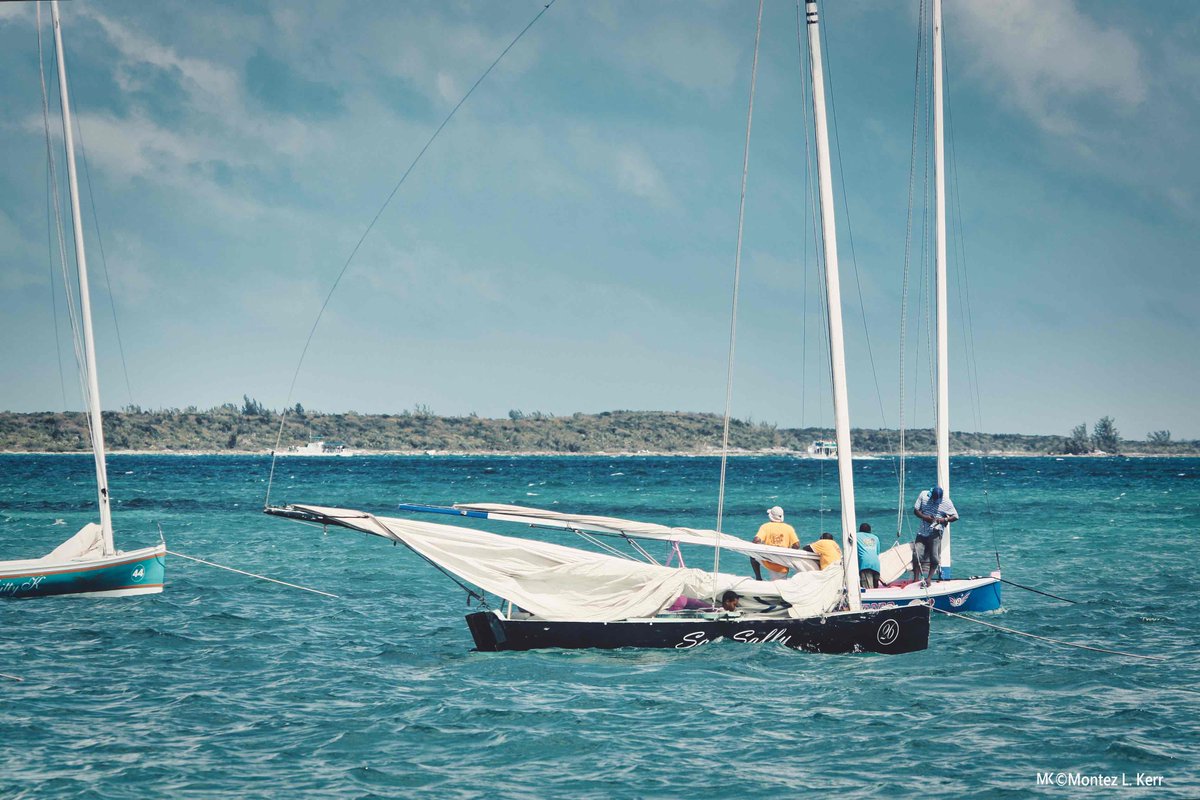 A beautiful day for sailing 
#sailing #saillife #Bahamas #ayearforart #buyintoart #artmatters #travelphotography #wallartforsale #bahamalife #bahamaphotographer #buyart 
𝐒𝐄𝐄 𝐈𝐓 𝐇𝐄𝐑𝐄 --->bit.ly/3GSXZBx