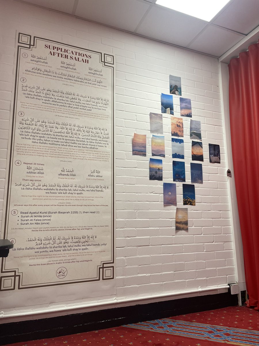 melissella2's tweet photo. Salles de prière (non mixte) dans toutes les facs de Londres. Ils ont même pensé à mettre du démaquillant pour les sœurs.. https://t.co/PJRdP1Dnd1