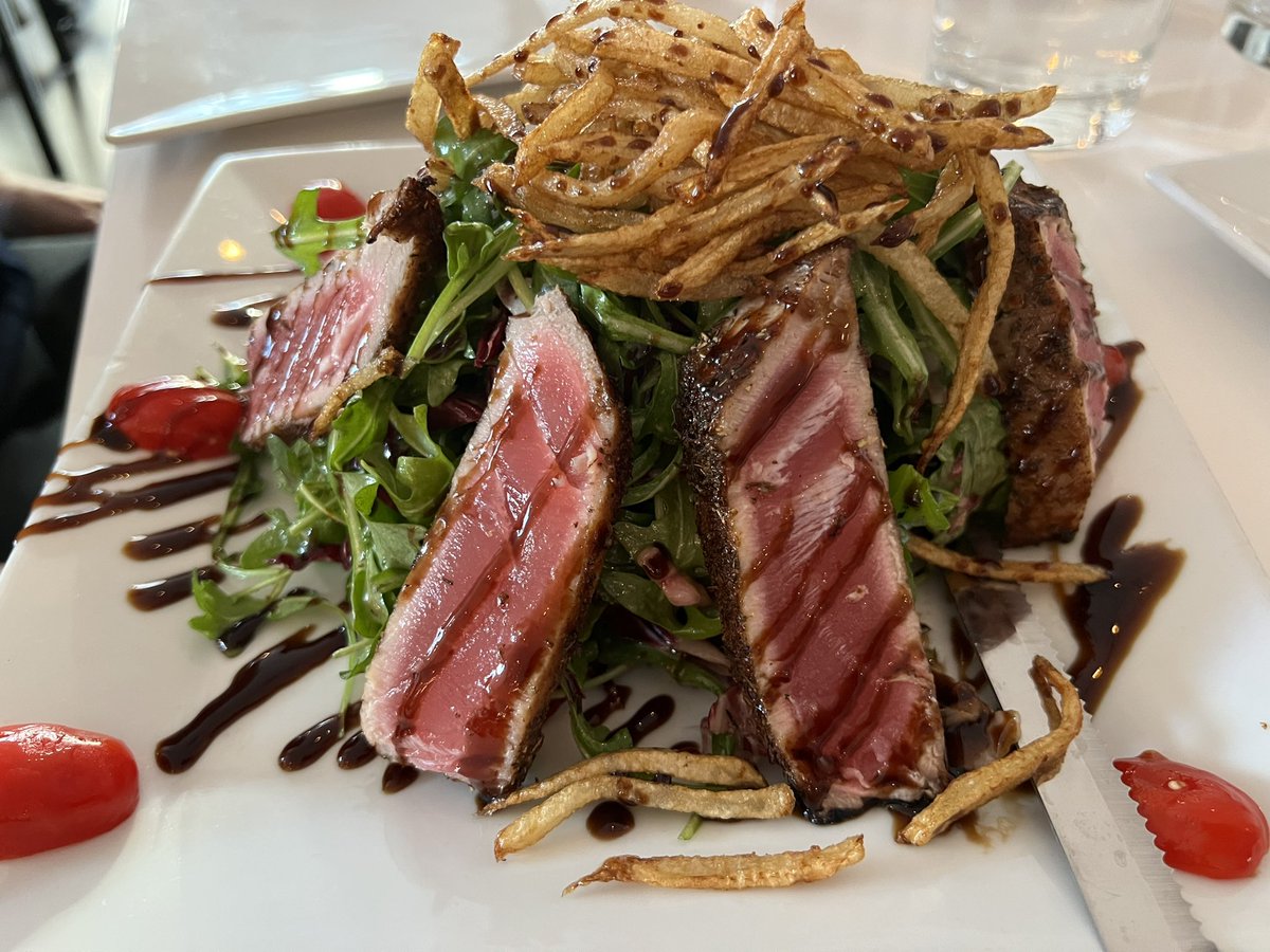 drcraigwax's tweet image. Rare #AhiTuna
#balsamic reduction 
Greens of spring
#HINO2023 #healthyfood #healthfood #healthylifestyle