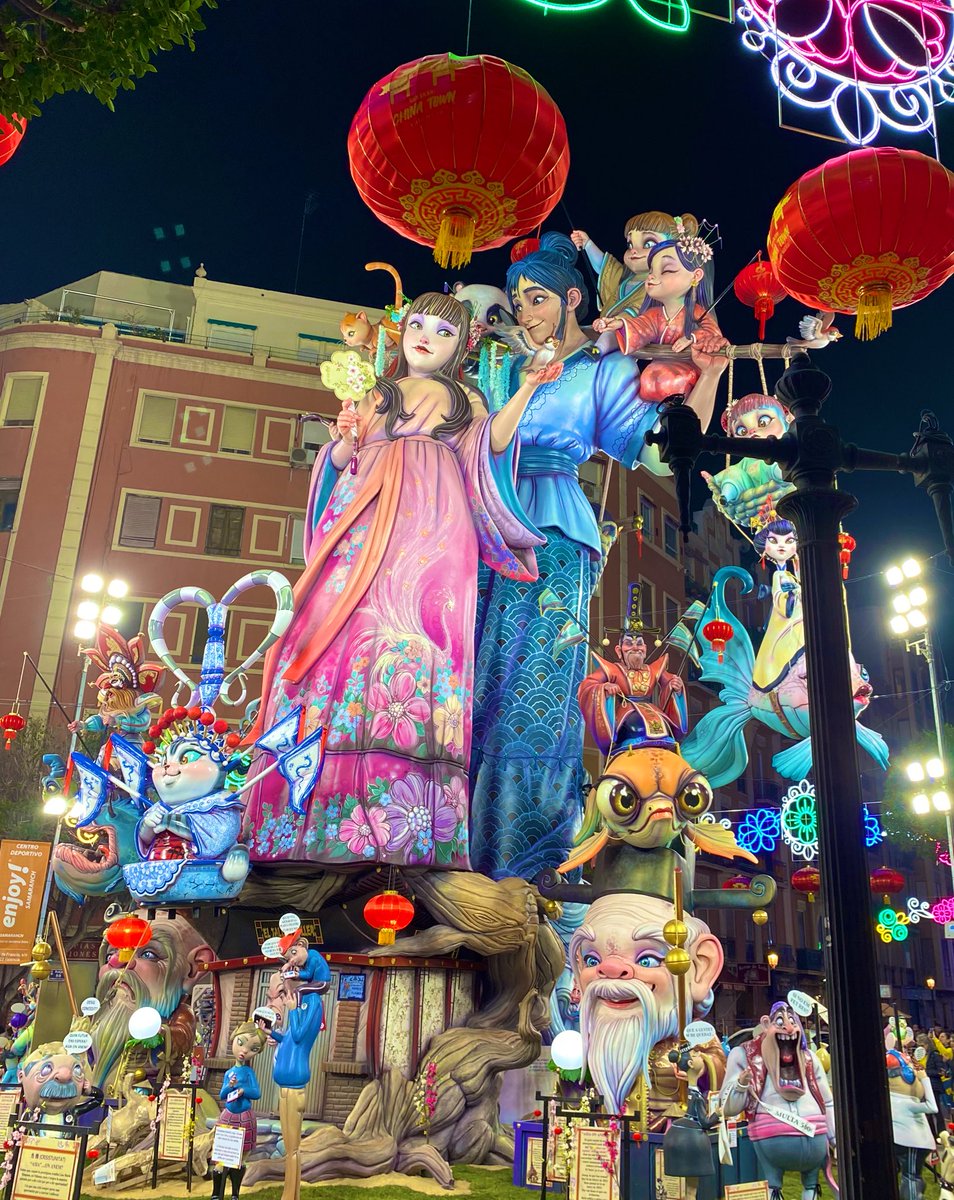 CarlosEduGE's tweet photo. Mi fav #LesFalles #Valencia https://t.co/WovKXQhwNO