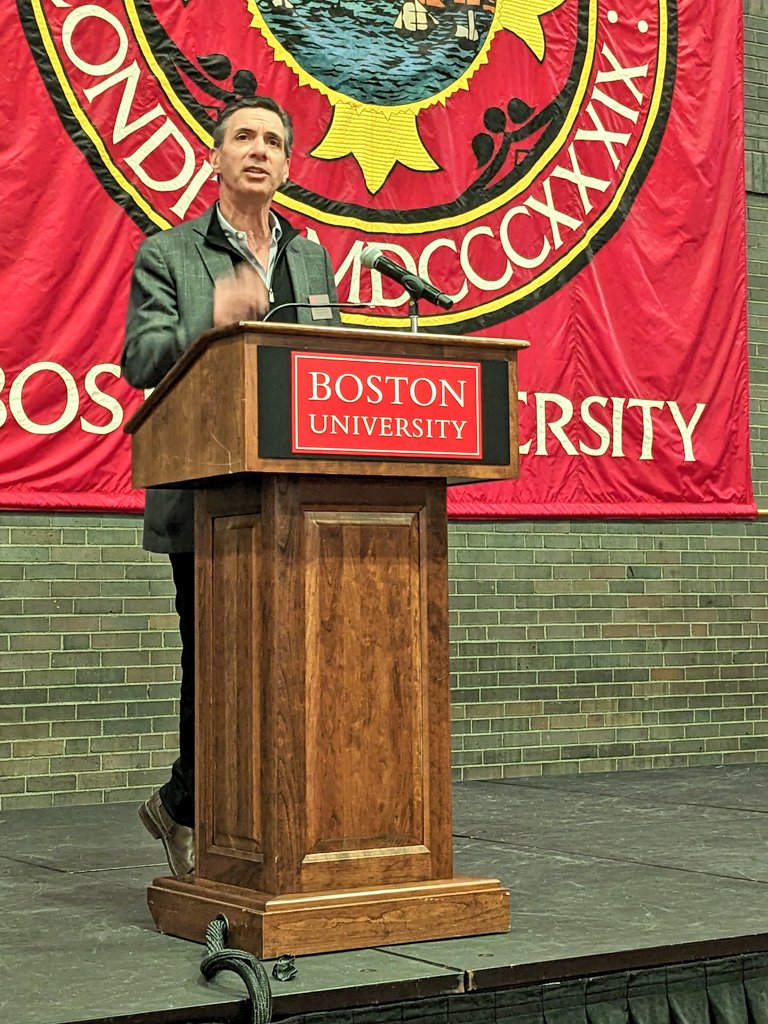 <a href="/mitchellzuckoff/">Mitchell Zuckoff</a> wraps up the <a href="/narrativeBU/">Power of Narrative</a> conference. Thanks to sarah for letting me attend! #PON23