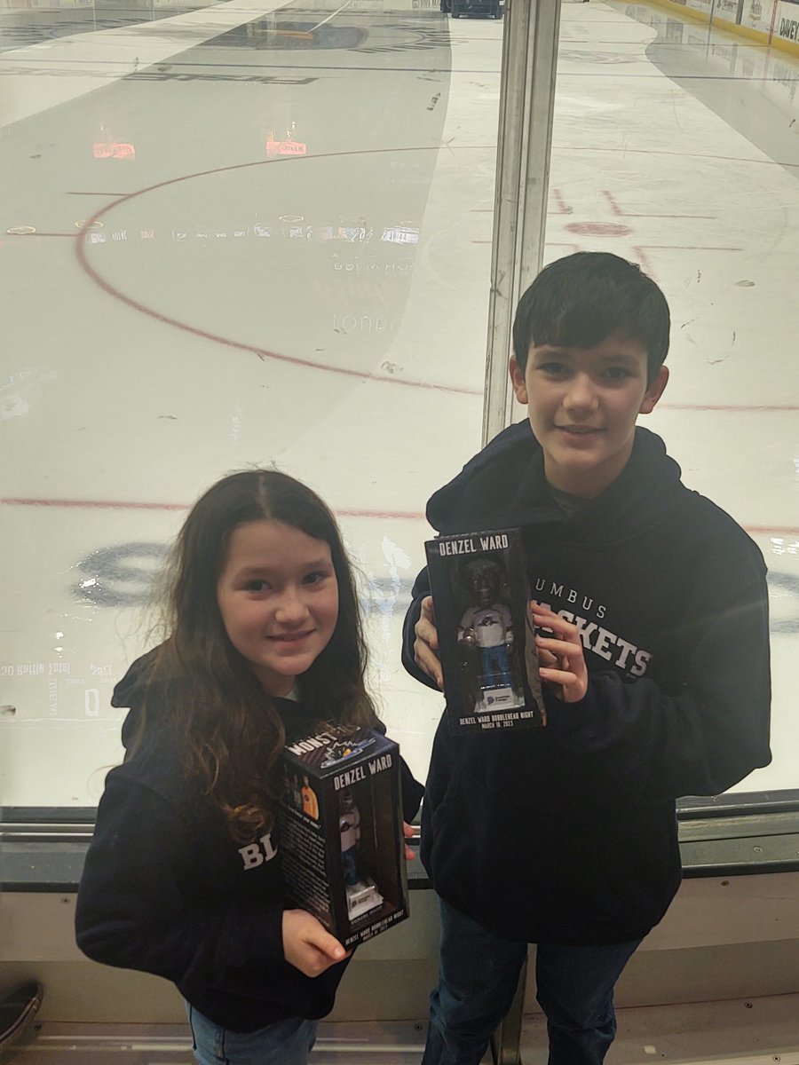 mst3kmk's tweet image. #lighttheland