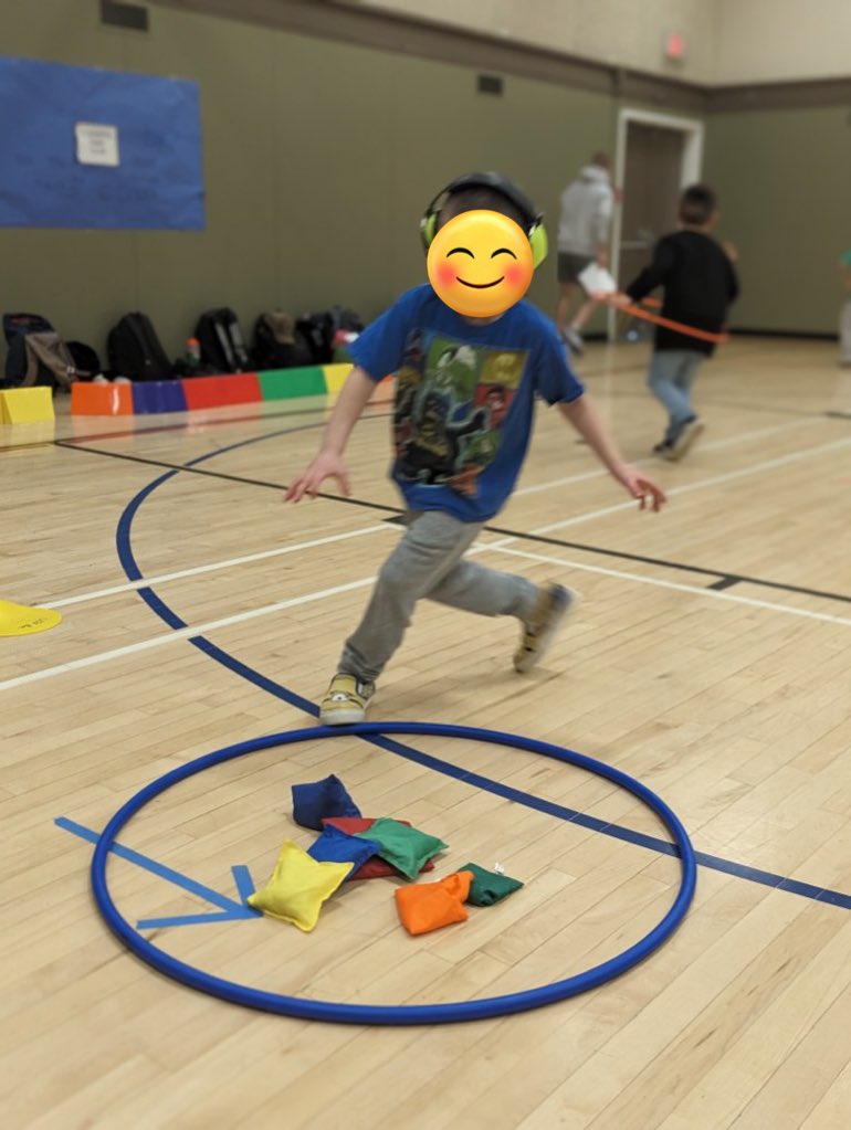 Tsandlia Van Ry | she/her | tweet media