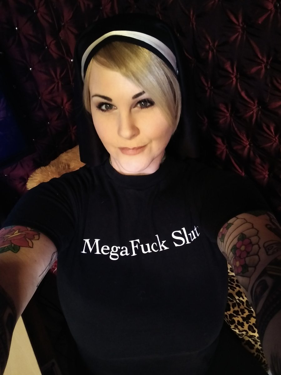 Kinky Katie on Twitter: "Starting to get caffeinated with an iced