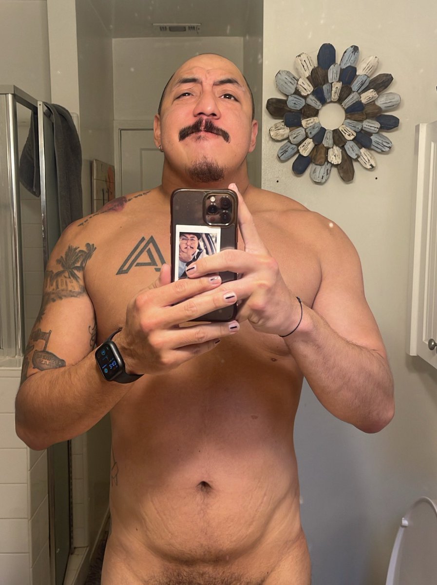 tuffguy3's tweet image. Still thick