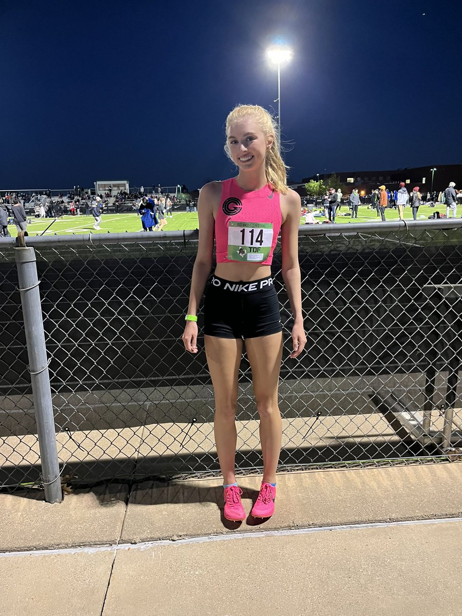 Stratford Jr. Niamh Collins had a huge PR of 5:07.43 tonight in the 1600m run in the elite heat at the TX Distance Festival in Southlake. Nice addition to her recent PR of 2:13.15 in the 800m run (currently #6 in all of Texas). Way to go Niamh!! <a href="/77079Athletics/">Stratford High School Athletics</a> <a href="/niamhm_c/">niamh collins</a>