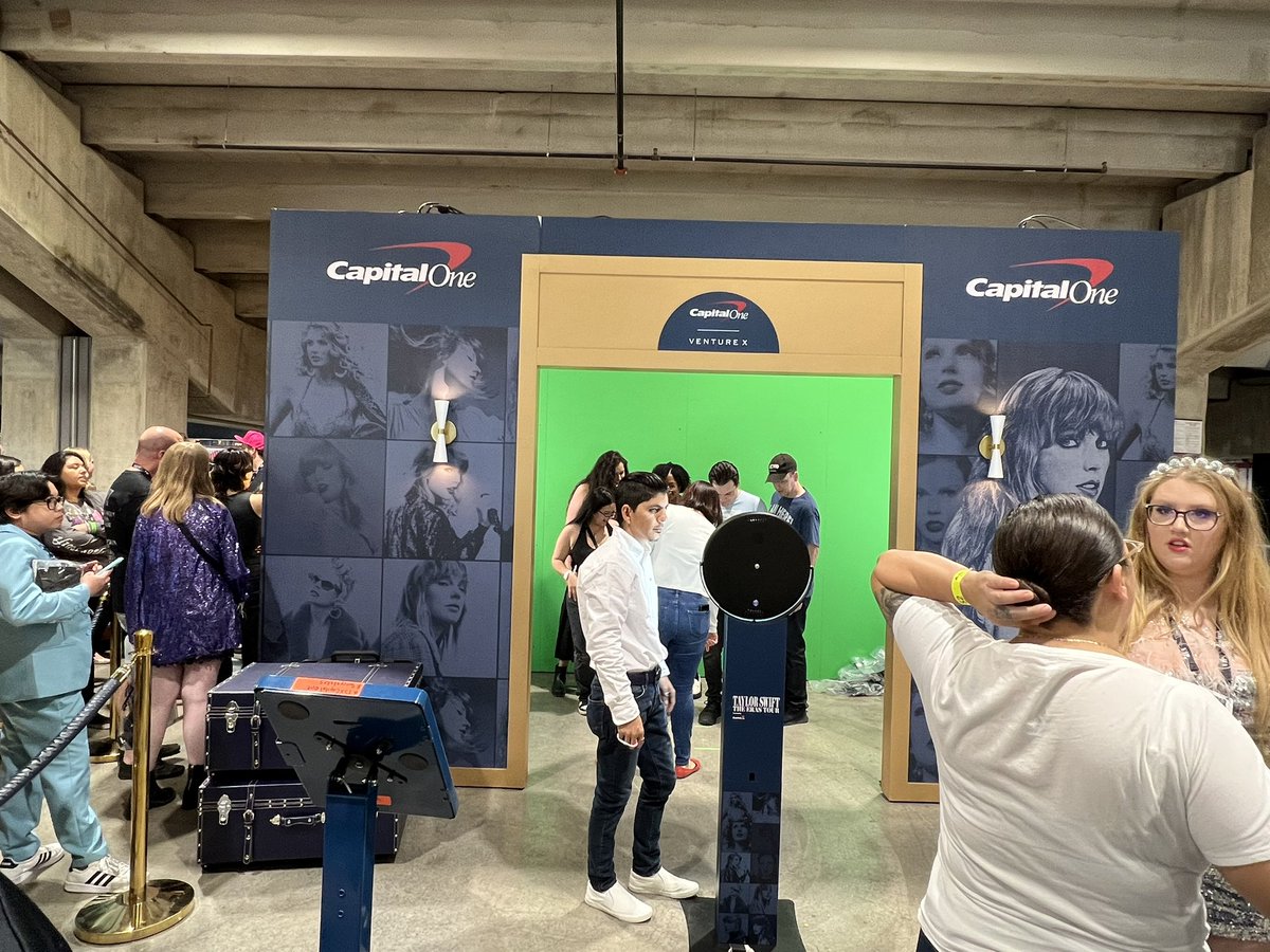 elaine ❤️‍🔥 A SHOWGIRL tweet media