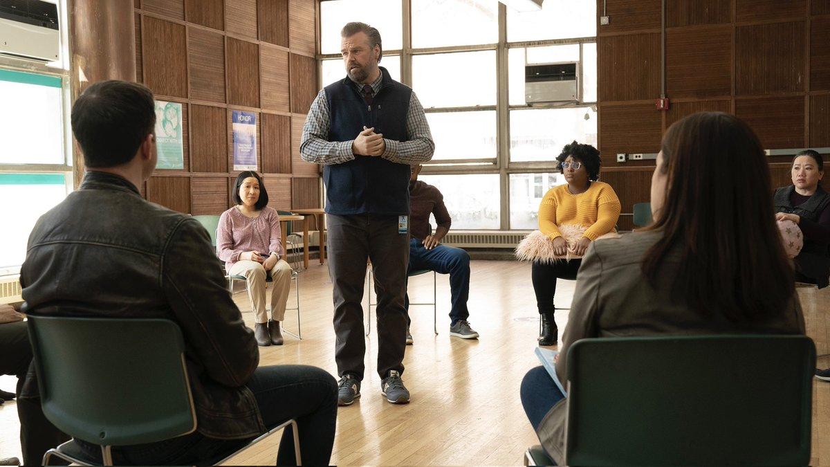 The_Jaeson's tweet photo. In S2 E5 of the @NBCNewAmsterdam Dr. Frome wants his patients to change from unemotional to emotional. Let's talk about #TeleBehavioral - build apps on mobile devices that intermittently pop up some positive behaviours that Health Professionals want in patients. #NewAmsterdam https://t.co/H9XuvuLCGG
