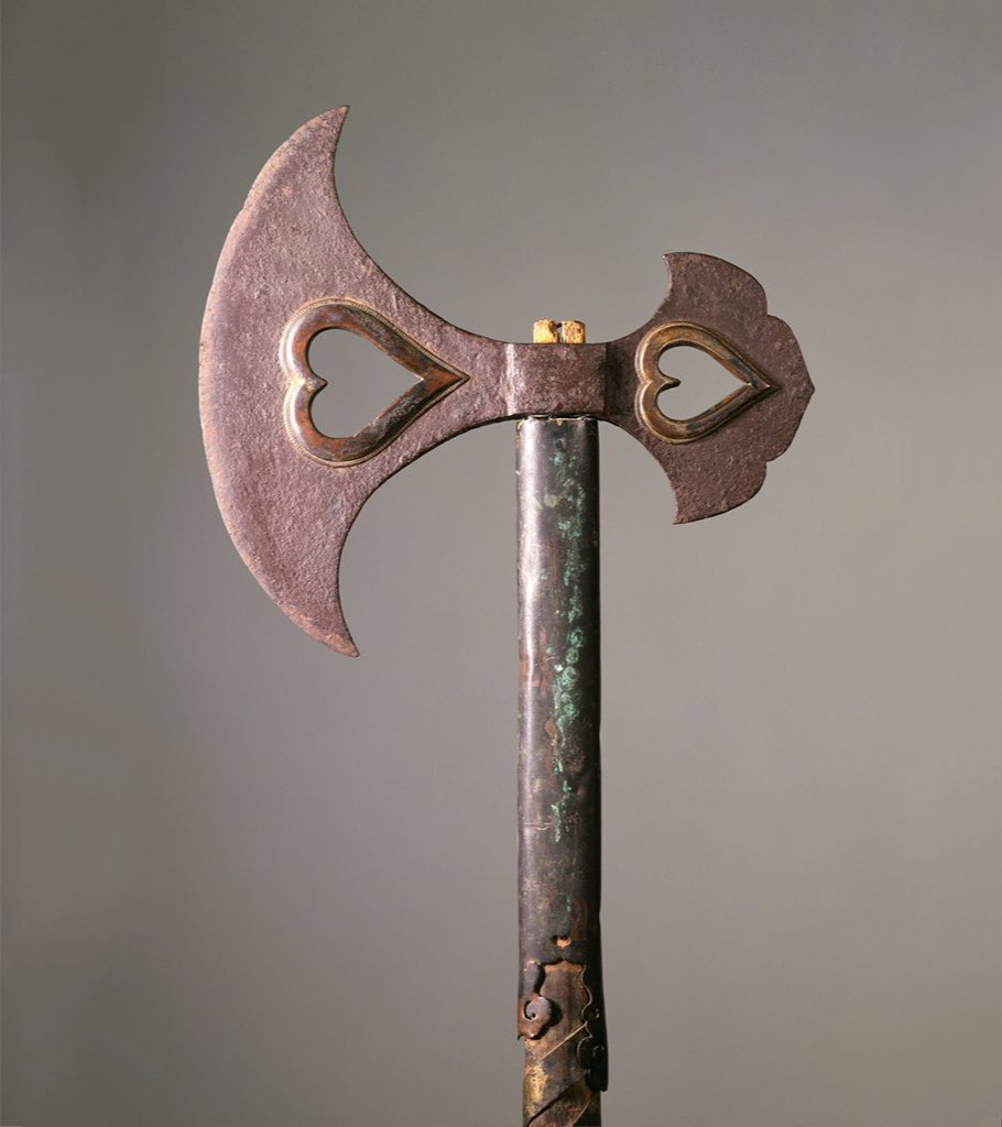 gobIinarchive's tweet photo. are you a heart sword person or heart axe person? https://t.co/3y7x7RxIFe