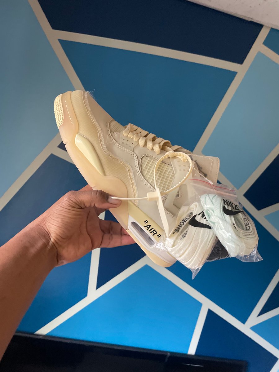 Coach_Denson863's tweet photo. @THEcoach5_ Off White Jordan 4 #ShoeGameSaturday https://t.co/6RJYoXl7iR