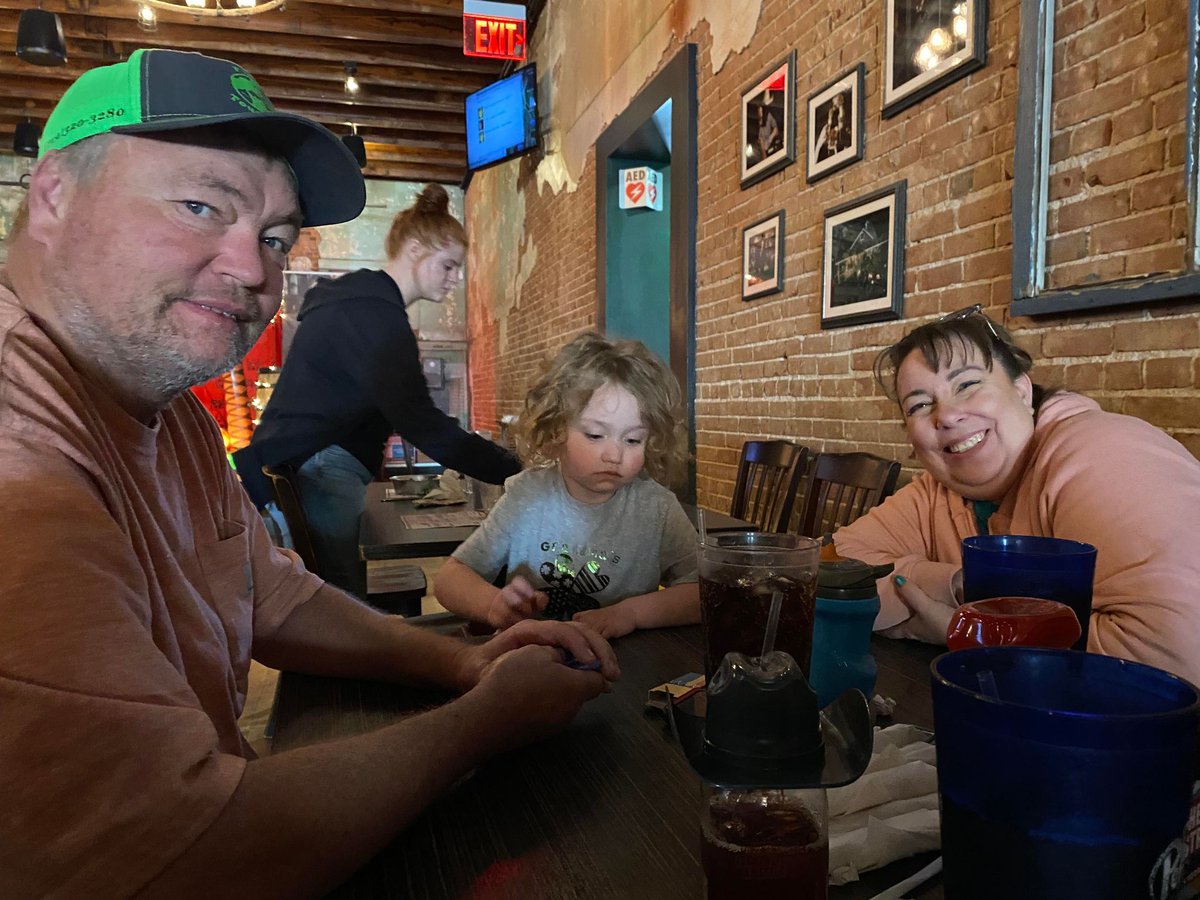 AnnettePrater12's tweet photo. @OleRedTish with the grandbaby and hubby,  then #backtothehonkytonktour #bsoklahomacity @blakeshelton @gwenstefani with the hubby!! https://t.co/maVlloxUbI