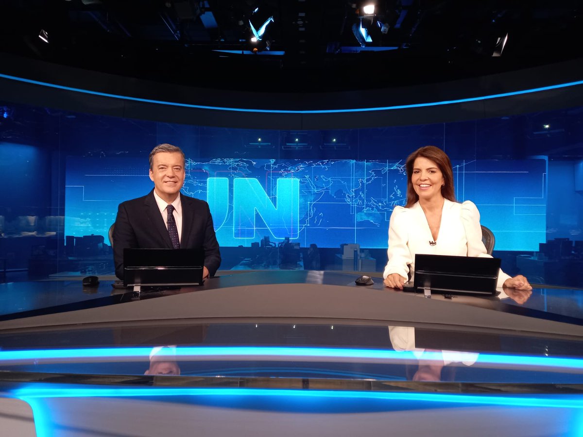 jornalnacional's tweet photo. Boa noite. O #JN está no ar. https://t.co/85AiWfLzLv
