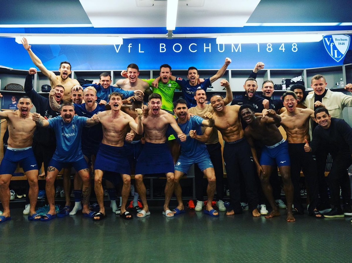 sanfrecce12's tweet photo. Bravo💪💪💪 https://t.co/LQD5SxwiuG https://t.co/mUb8jz5ZPL