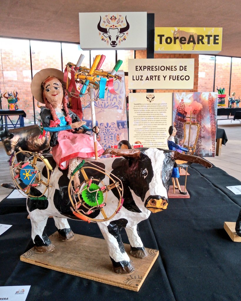 marglz0696's tweet photo. Torearte y Arte y Artesanías Urbán en el #MUNAPI #Tultepec 🎆🎇🐂 https://t.co/GCMeK7ya8A