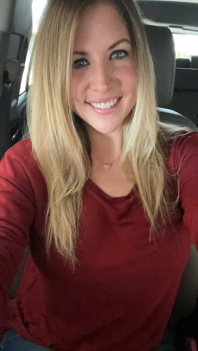 TracyJeanTX's tweet photo. Happy Saturday!  #selfie #Saturday #SaturdayMood https://t.co/2EzH3yX2gL