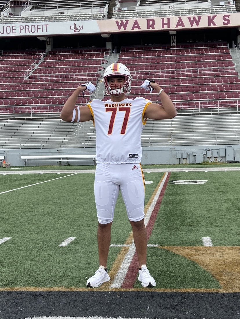 BenjaminRosa24's tweet photo. Had a great visit @ULM_FB today! Thank you @Coach_Segler for the invite, I’m looking forward to coming back to the bayou soon! @NicoSummerfield @coachmarkwilk @DerekThompson_7 https://t.co/2bP3mbZi1G