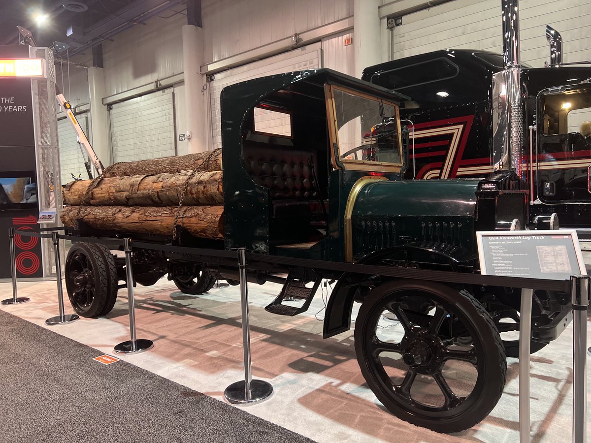 wcspermits's tweet photo. We found some cool trucks at Conexpo! #conexpo https://t.co/XDqtfPUjDZ