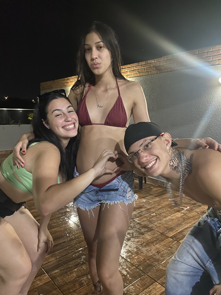 luizaaPedron's tweet photo. #dindos #muitoamor @7thizin @JulyaPedron 🫶🏻😭😻 https://t.co/mXkNrOEVqy