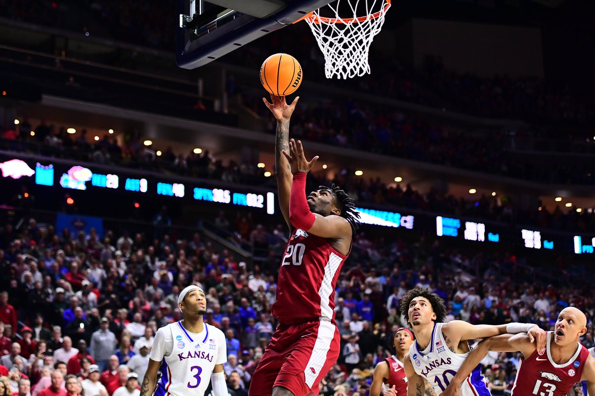 RazorbackMBB's tweet photo. HOW BOUT THAT GUY KAMANI JOHNSON https://t.co/5g2fNxGxGQ