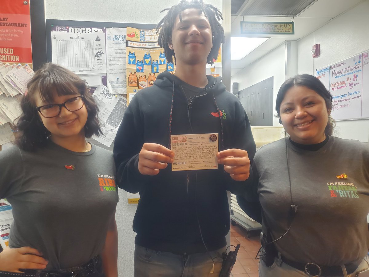 Mercedes_C15's tweet photo. Cam has made it a point to talk about MCR every shift &amp; it shows. Double digit growth! Madi &amp; Julie received their 1yr pins this month too! @Locked_hart23 https://t.co/Rh8C7PU7i4