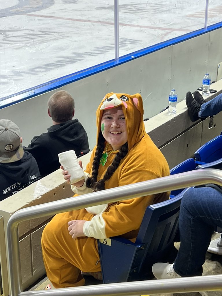magzmay84's tweet photo. Let’s go T-Birds!!! It’s a pawtastic game!!! Coolest fan of the game!!! Seat 26/C/3. #toocool @ThunderbirdsAHL @HVACBerkshire https://t.co/IuM08vdlkx